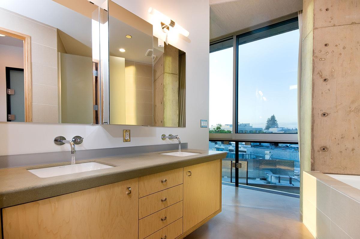 Detail Gallery Image 23 of 45 For 102 University Ave 3a 3b 3c,  Palo Alto,  CA 94301 - 6 Beds | 7/2 Baths