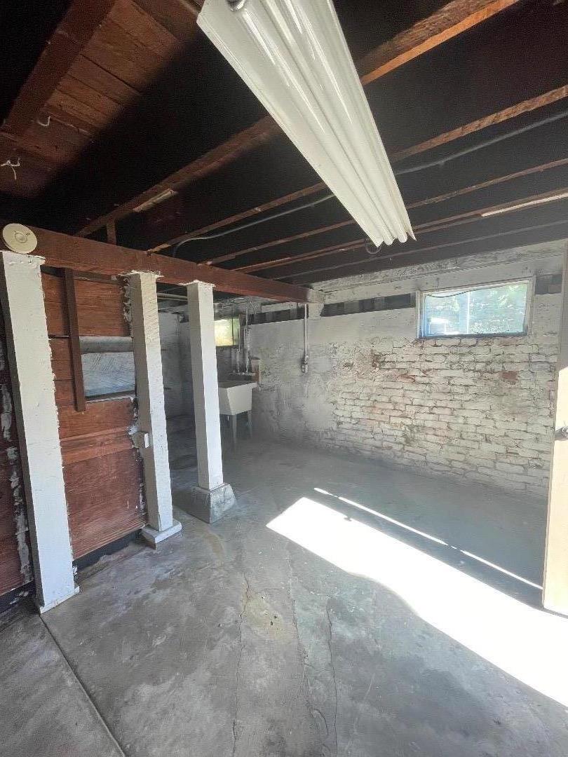 Detail Gallery Image 14 of 16 For 559 Gates St, San Francisco,  CA 94110 - 2 Beds | 1 Baths