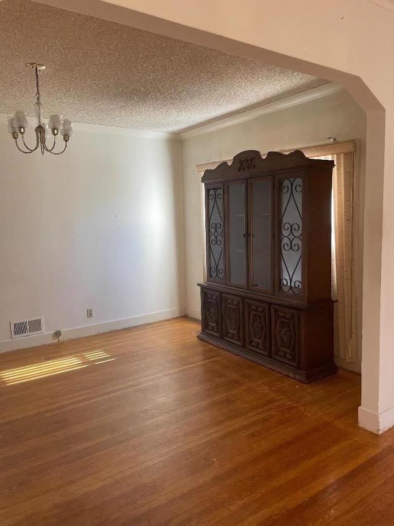 Detail Gallery Image 2 of 16 For 559 Gates St, San Francisco,  CA 94110 - 2 Beds | 1 Baths