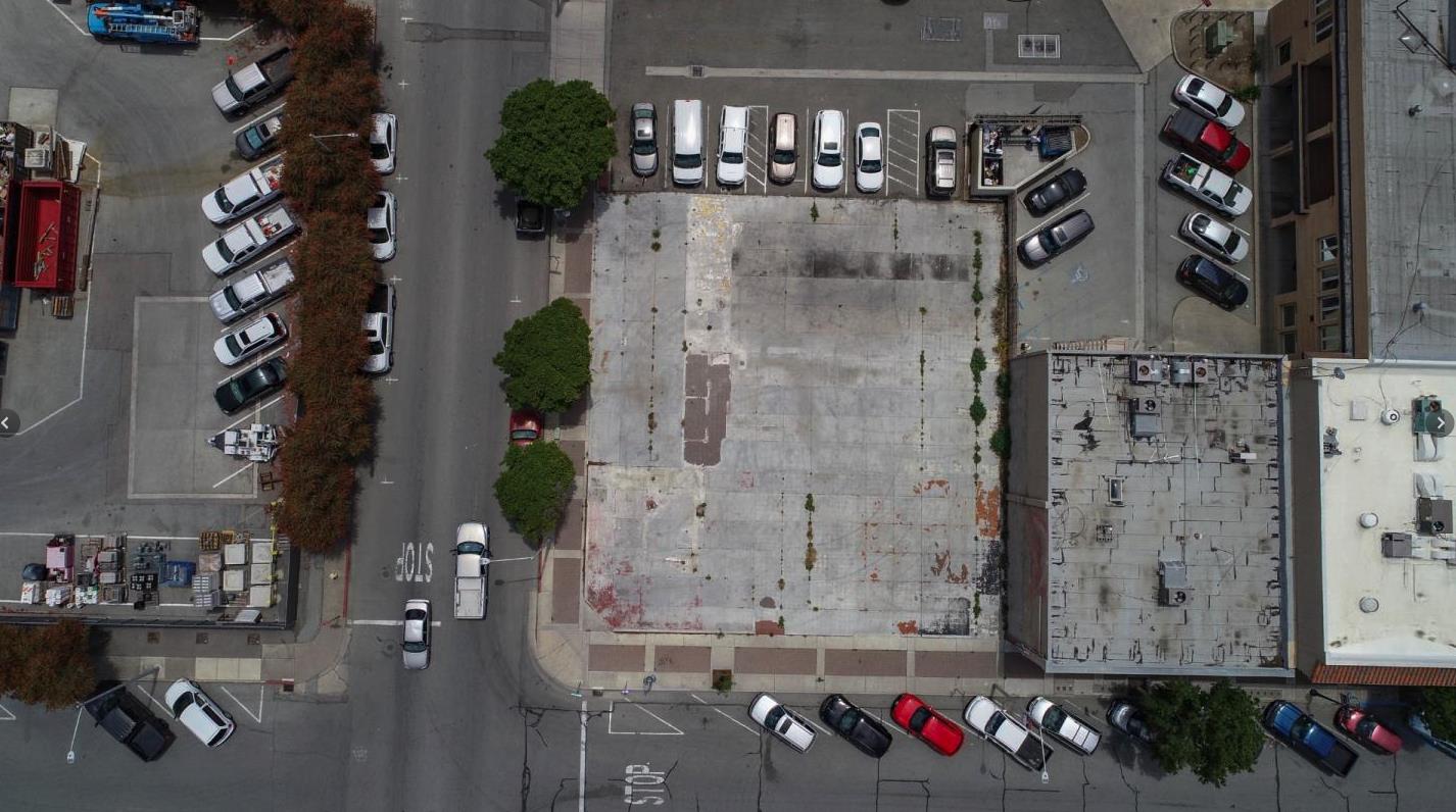 Detail Gallery Image 8 of 14 For 211 6th St, Hollister,  CA 95023 - – Beds | – Baths