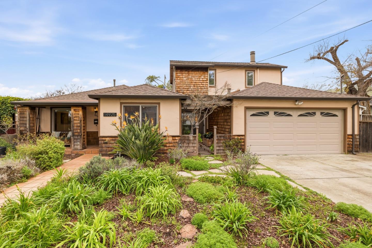 Detail Gallery Image 8 of 45 For 14925 Joanne Ave, San Jose,  CA 95127 - 3 Beds | 2/1 Baths