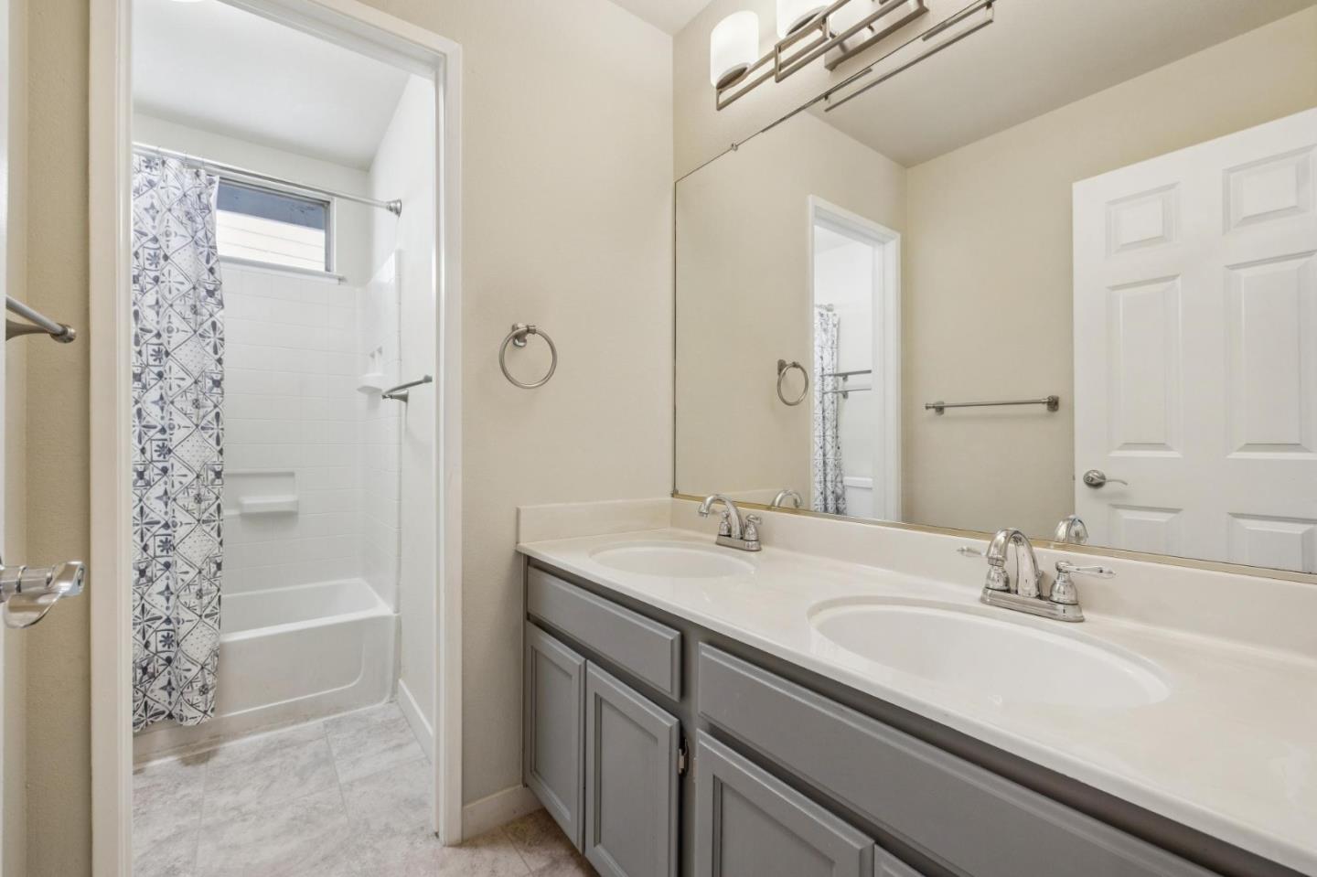 Detail Gallery Image 30 of 38 For 1468 Leaftree Cir, San Jose,  CA 95131 - 4 Beds | 2/1 Baths