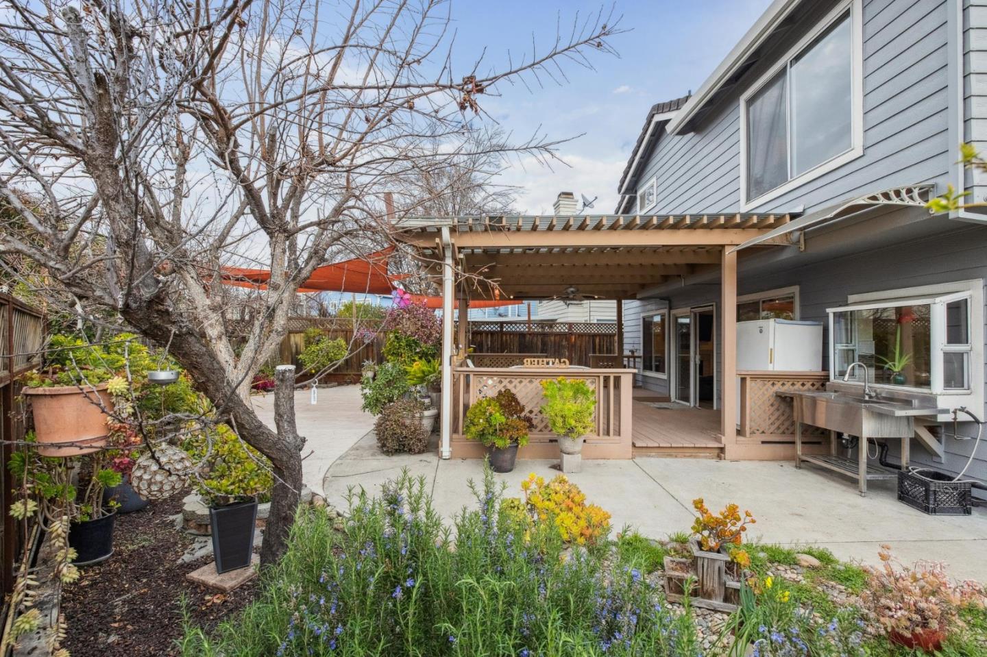 Detail Gallery Image 32 of 38 For 1468 Leaftree Cir, San Jose,  CA 95131 - 4 Beds | 2/1 Baths