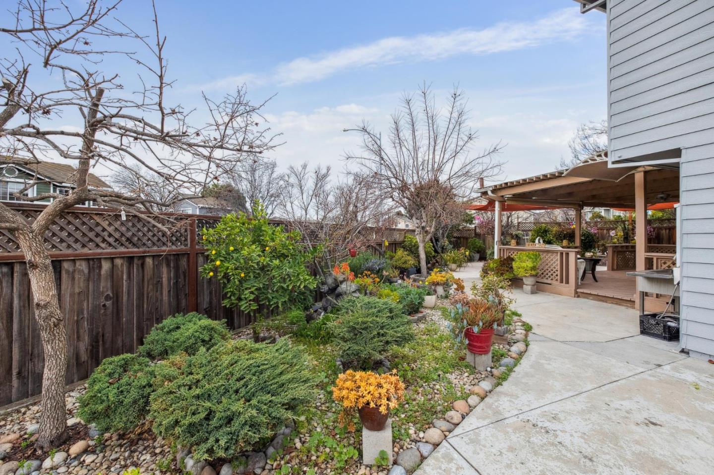 Detail Gallery Image 34 of 38 For 1468 Leaftree Cir, San Jose,  CA 95131 - 4 Beds | 2/1 Baths