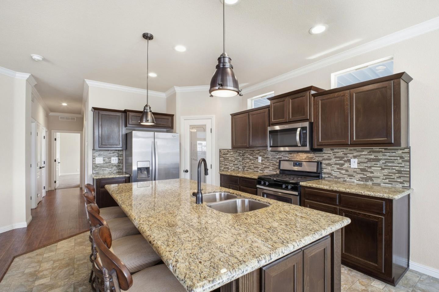 Detail Gallery Image 10 of 32 For 1200 W Winton Ave #203,  Hayward,  CA 94545 - 3 Beds | 0 Baths