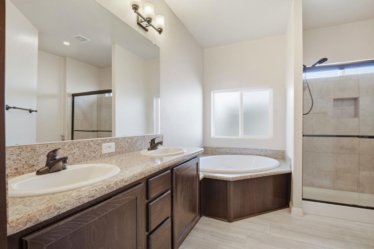 Detail Gallery Image 27 of 32 For 1200 W Winton Ave #203,  Hayward,  CA 94545 - 3 Beds | 0 Baths