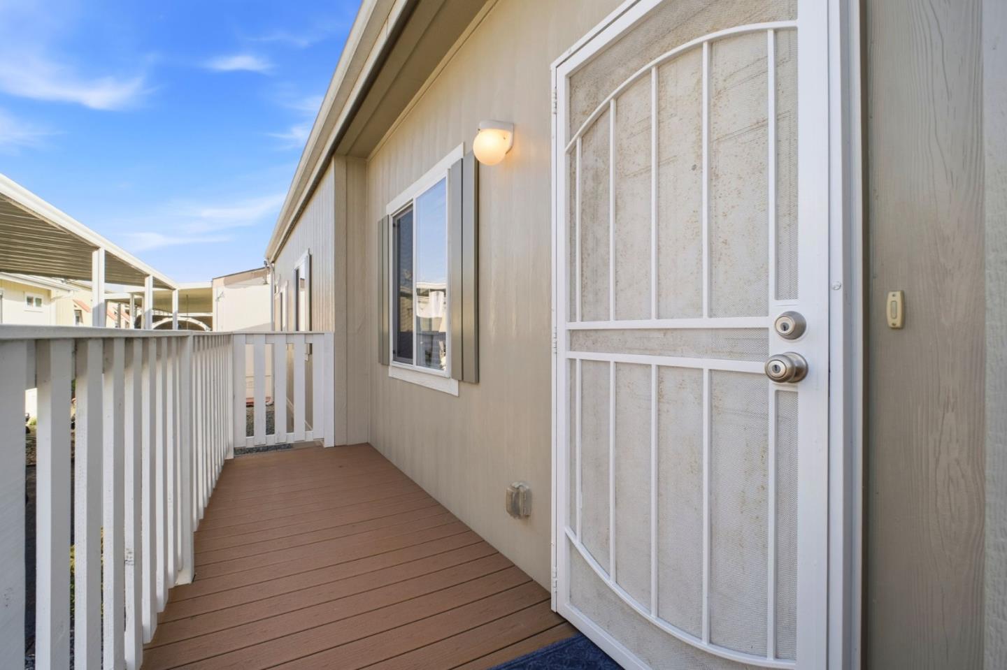 Detail Gallery Image 4 of 32 For 1200 W Winton Ave #203,  Hayward,  CA 94545 - 3 Beds | 0 Baths