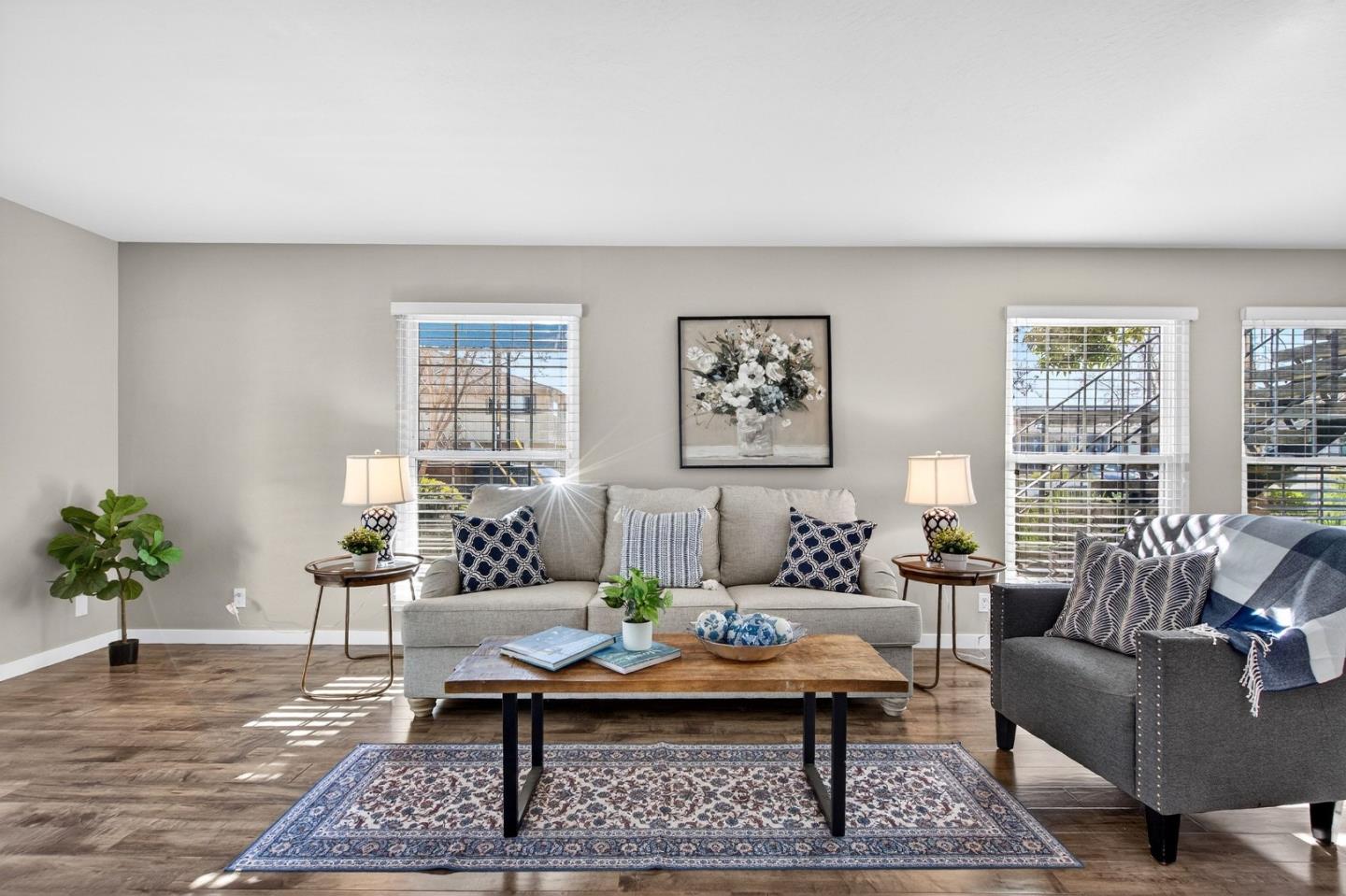 Detail Gallery Image 10 of 33 For 1910 Mount Vernon Ct #10,  Mountain View,  CA 94040 - 1 Beds | 1 Baths