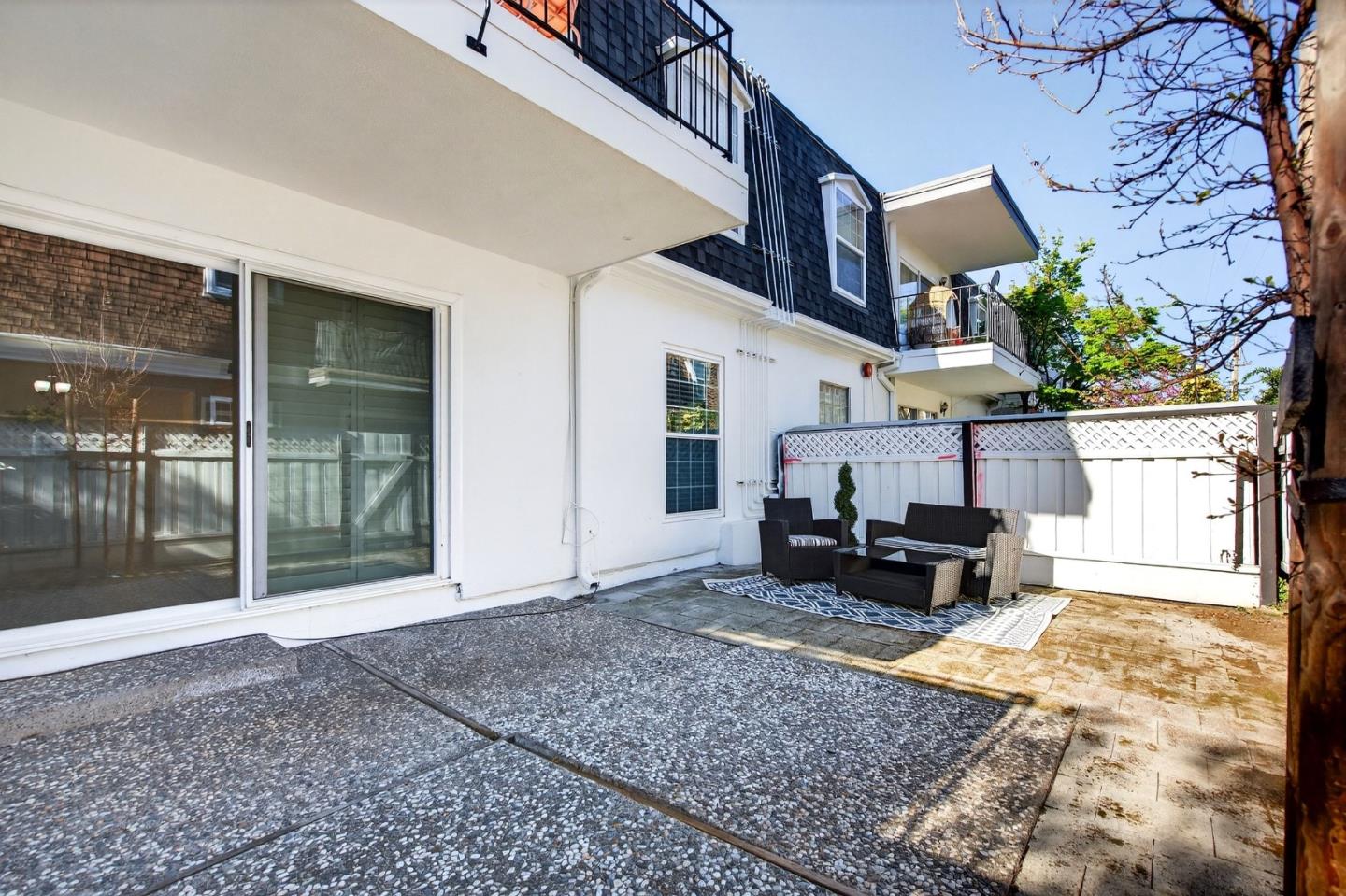 Detail Gallery Image 20 of 33 For 1910 Mount Vernon Ct #10,  Mountain View,  CA 94040 - 1 Beds | 1 Baths