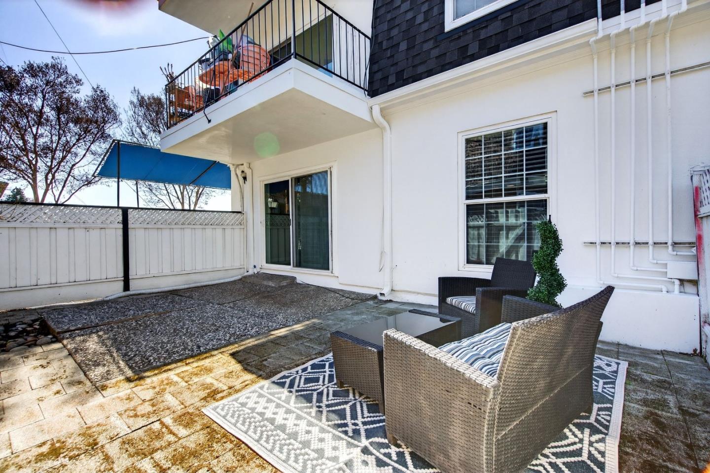 Detail Gallery Image 22 of 33 For 1910 Mount Vernon Ct #10,  Mountain View,  CA 94040 - 1 Beds | 1 Baths