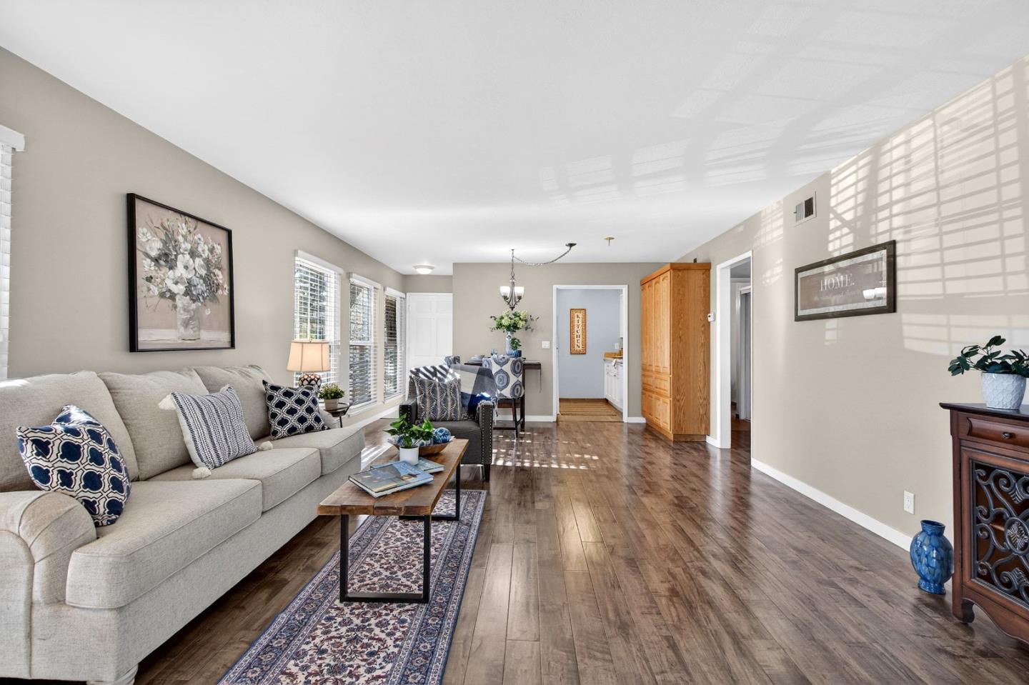 Detail Gallery Image 9 of 33 For 1910 Mount Vernon Ct #10,  Mountain View,  CA 94040 - 1 Beds | 1 Baths