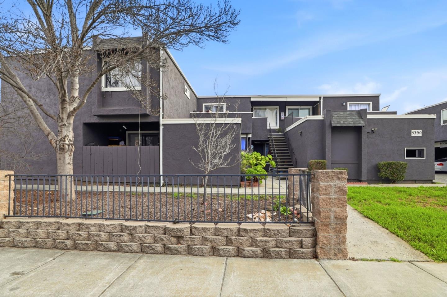 Detail Gallery Image 3 of 16 For 5390 Carryback Ave, San Jose,  CA 95111 - – Beds | – Baths