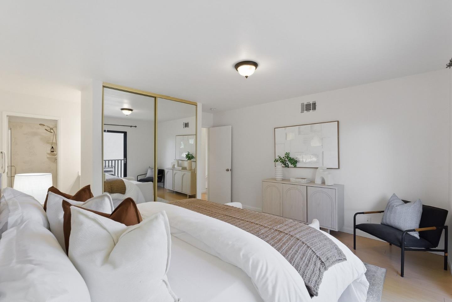 Detail Gallery Image 17 of 28 For 20012 Northcrest Sq, Cupertino,  CA 95014 - 2 Beds | 2 Baths