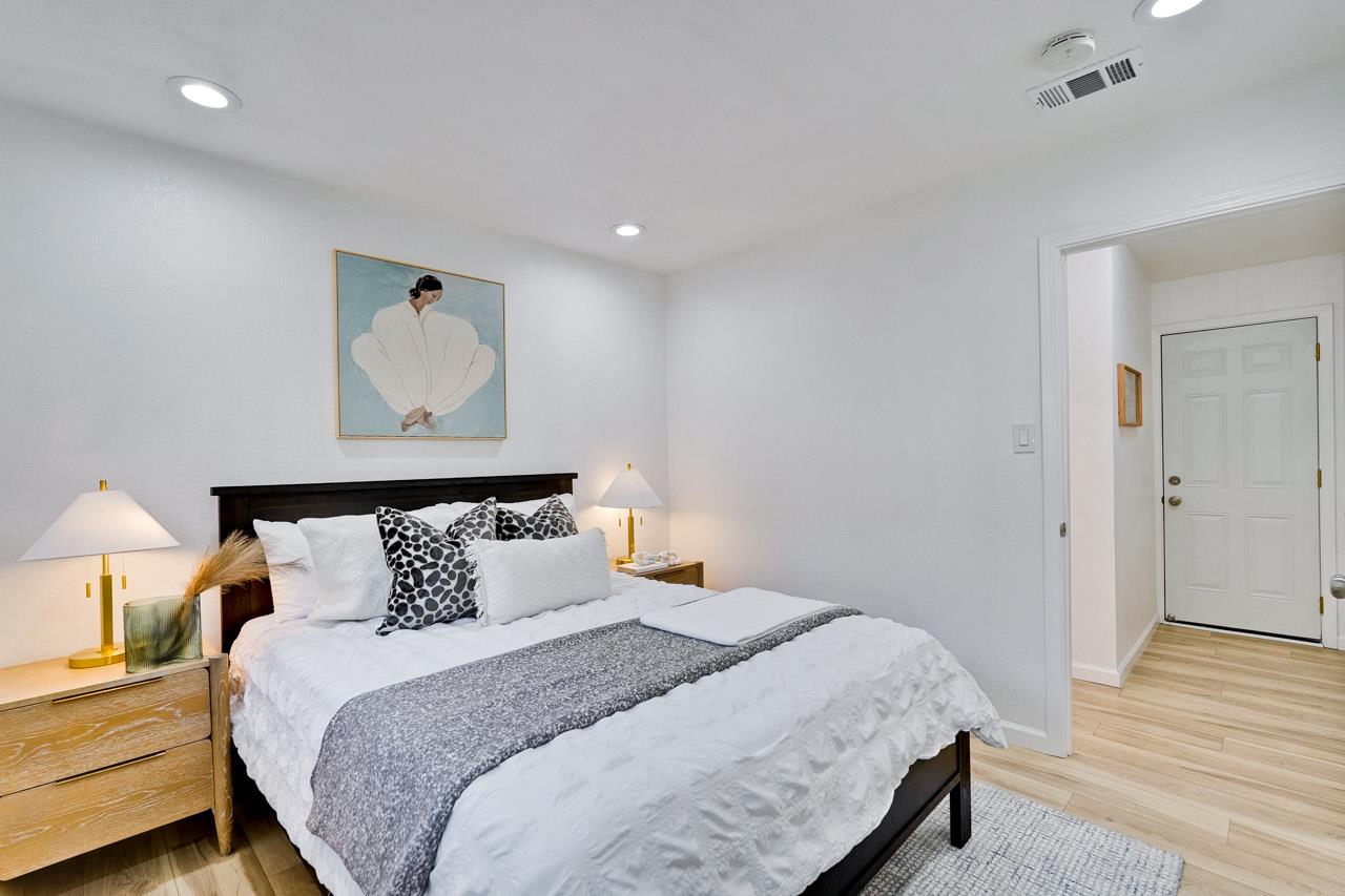 Detail Gallery Image 22 of 45 For 961 Lambaren Ave, Livermore,  CA 94551 - 4 Beds | 2 Baths