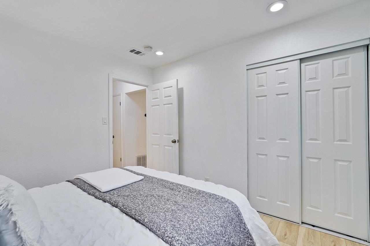 Detail Gallery Image 23 of 45 For 961 Lambaren Ave, Livermore,  CA 94551 - 4 Beds | 2 Baths