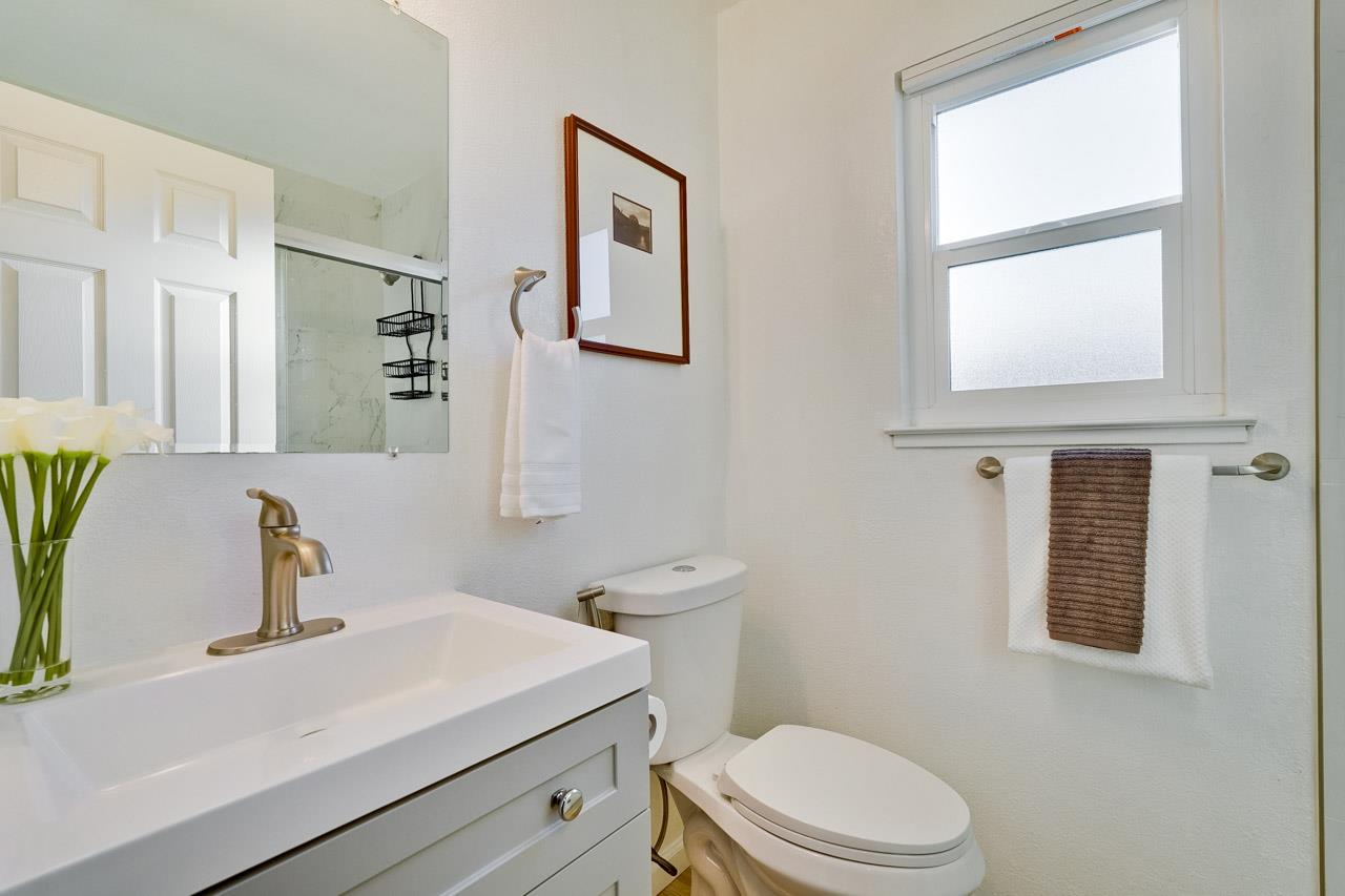 Detail Gallery Image 30 of 45 For 961 Lambaren Ave, Livermore,  CA 94551 - 4 Beds | 2 Baths