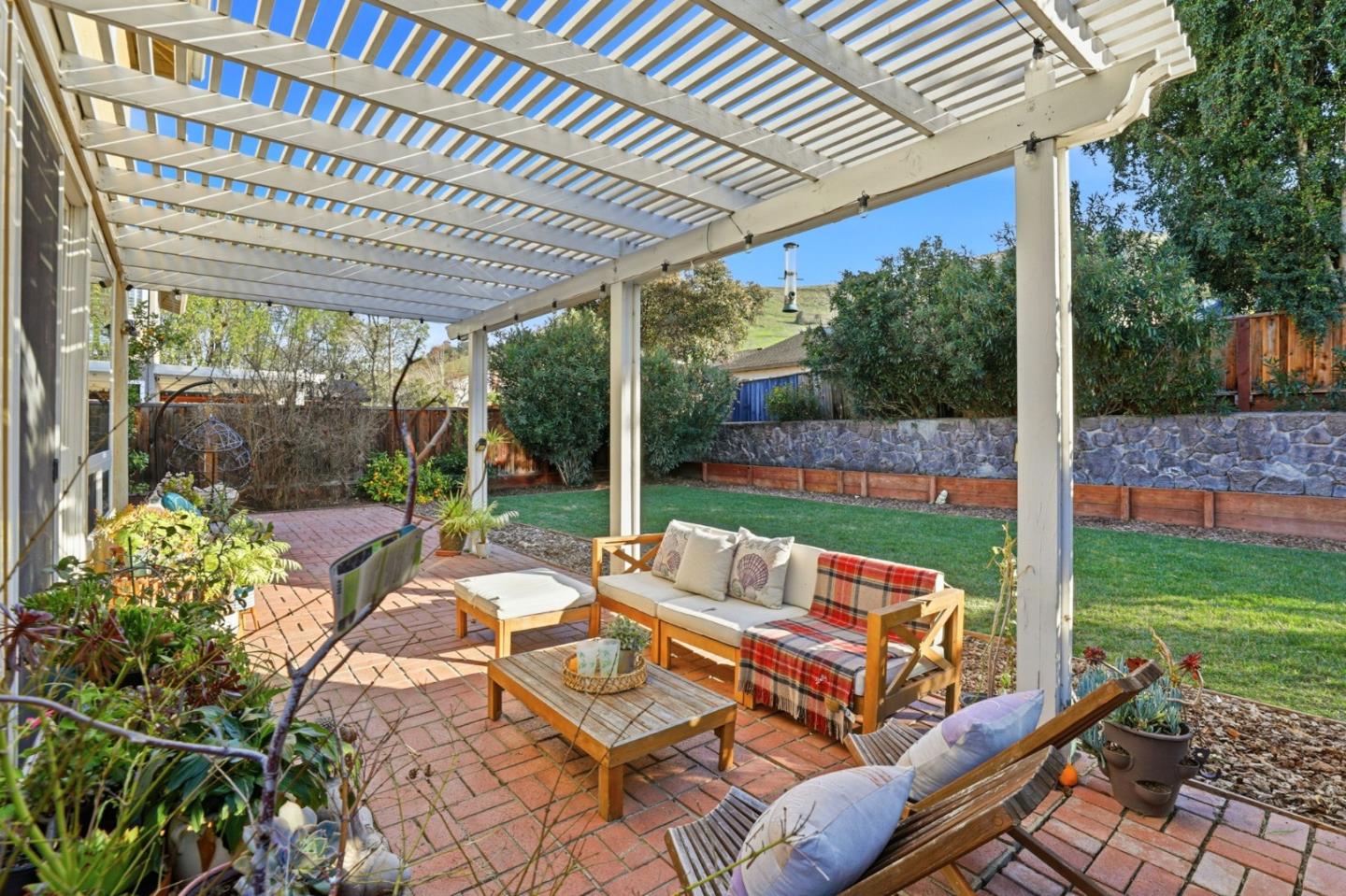 Detail Gallery Image 35 of 40 For 6460 Standridge Ct, San Jose,  CA 95123 - 4 Beds | 2/1 Baths