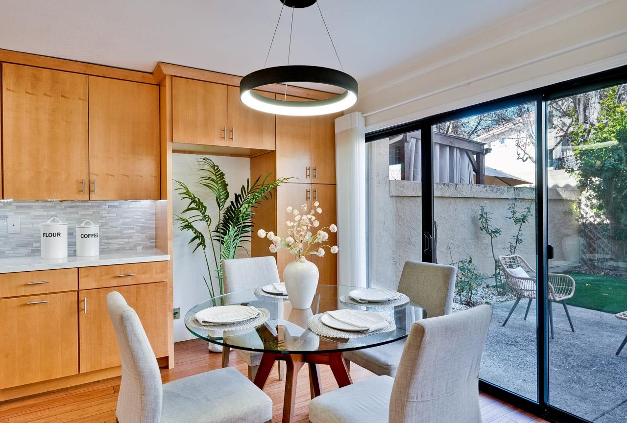 Detail Gallery Image 13 of 46 For 34234 Arizona St #14,  Union City,  CA 94587 - 3 Beds | 2/1 Baths