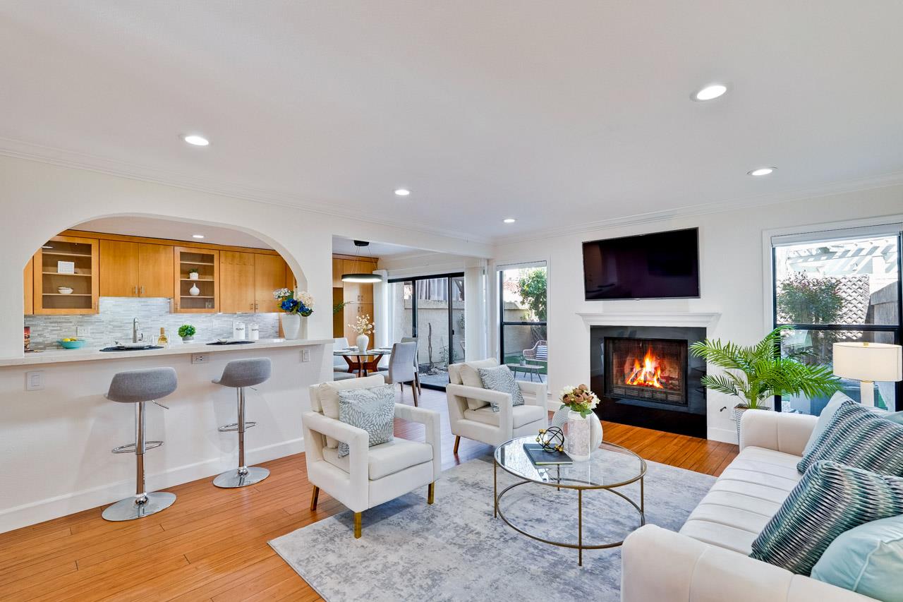 Detail Gallery Image 4 of 46 For 34234 Arizona St #14,  Union City,  CA 94587 - 3 Beds | 2/1 Baths