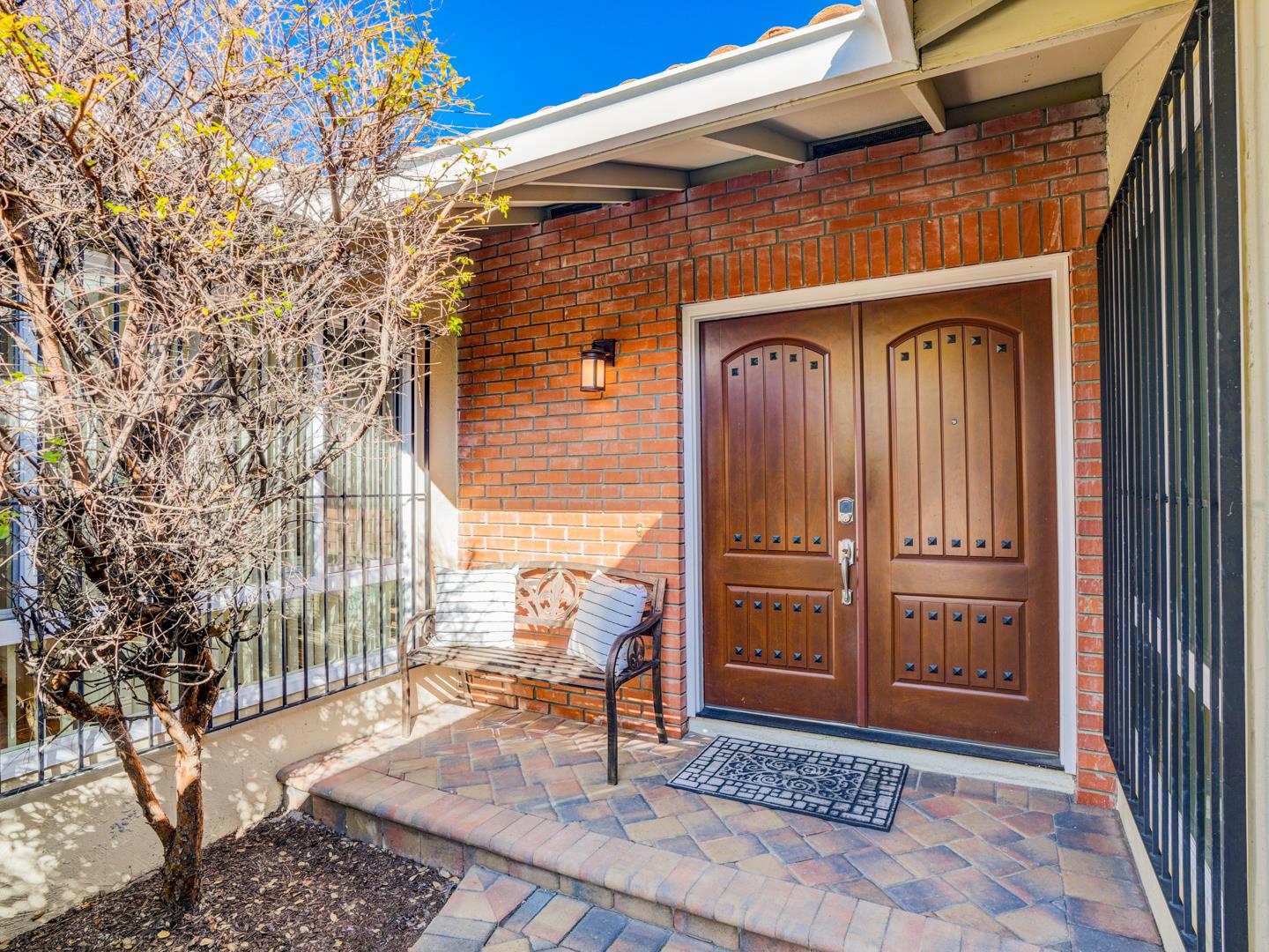 Detail Gallery Image 3 of 69 For 1674 S Stelling Rd, Cupertino,  CA 95014 - 3 Beds | 3 Baths