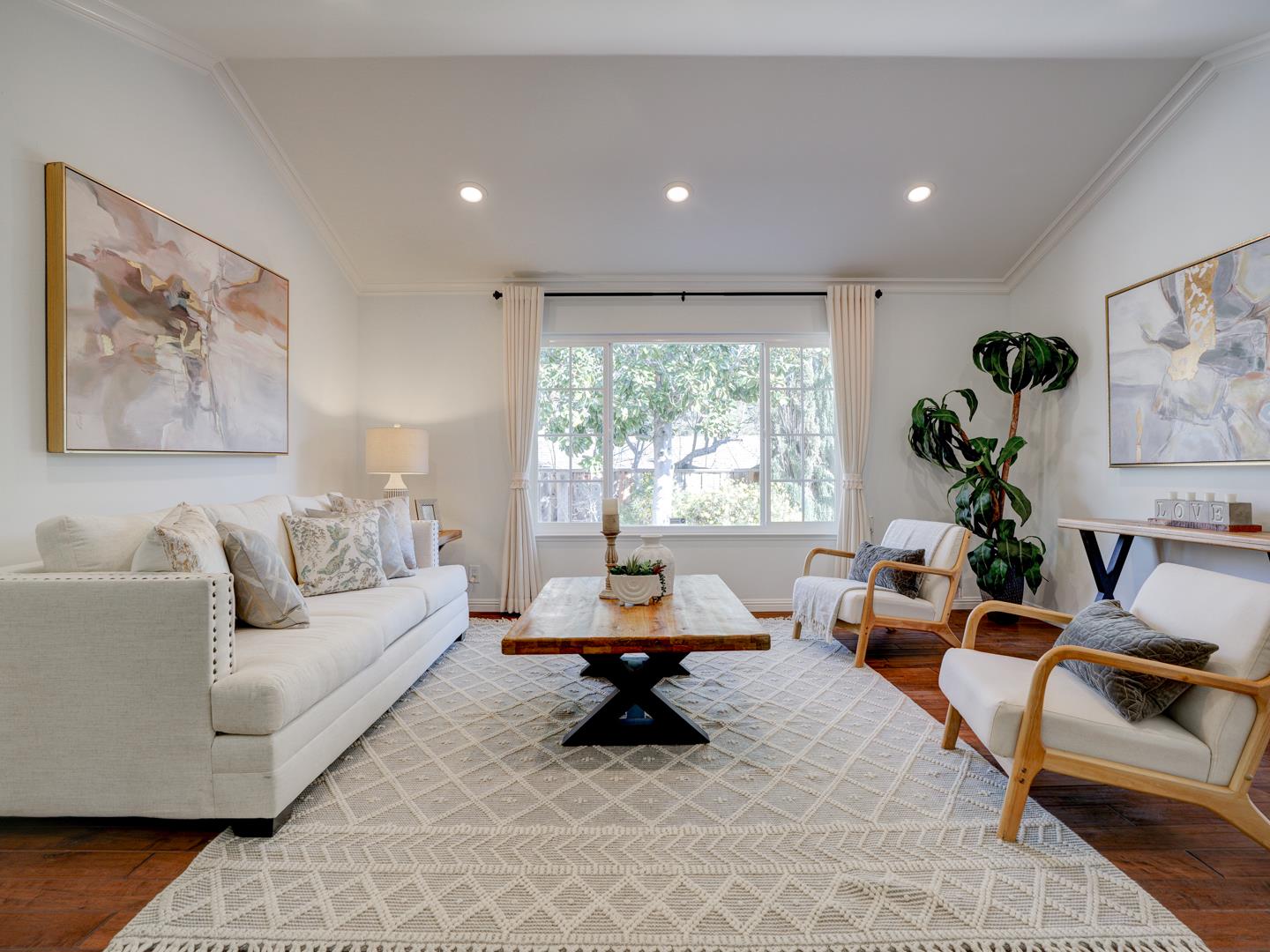 Detail Gallery Image 4 of 69 For 1674 S Stelling Rd, Cupertino,  CA 95014 - 3 Beds | 3 Baths