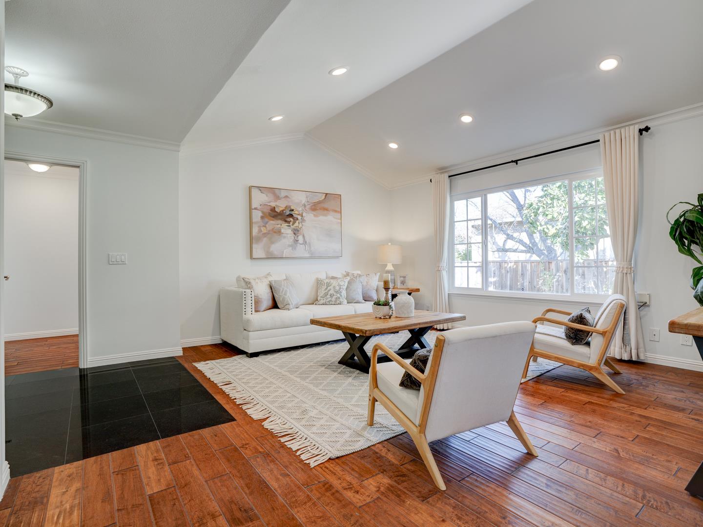 Detail Gallery Image 9 of 69 For 1674 S Stelling Rd, Cupertino,  CA 95014 - 3 Beds | 3 Baths