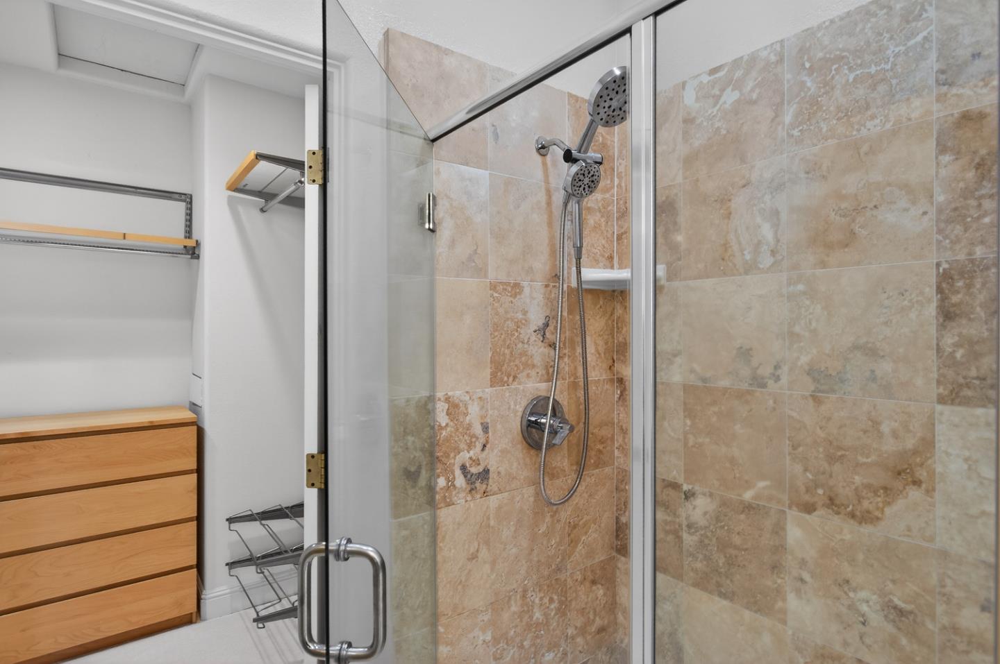 Detail Gallery Image 18 of 34 For 484 Gabilan St, Los Altos,  CA 94022 - 3 Beds | 2/1 Baths