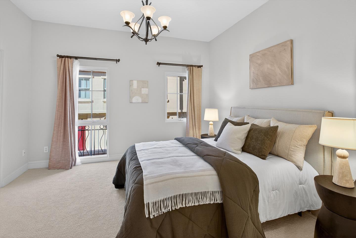 Detail Gallery Image 20 of 34 For 484 Gabilan St, Los Altos,  CA 94022 - 3 Beds | 2/1 Baths