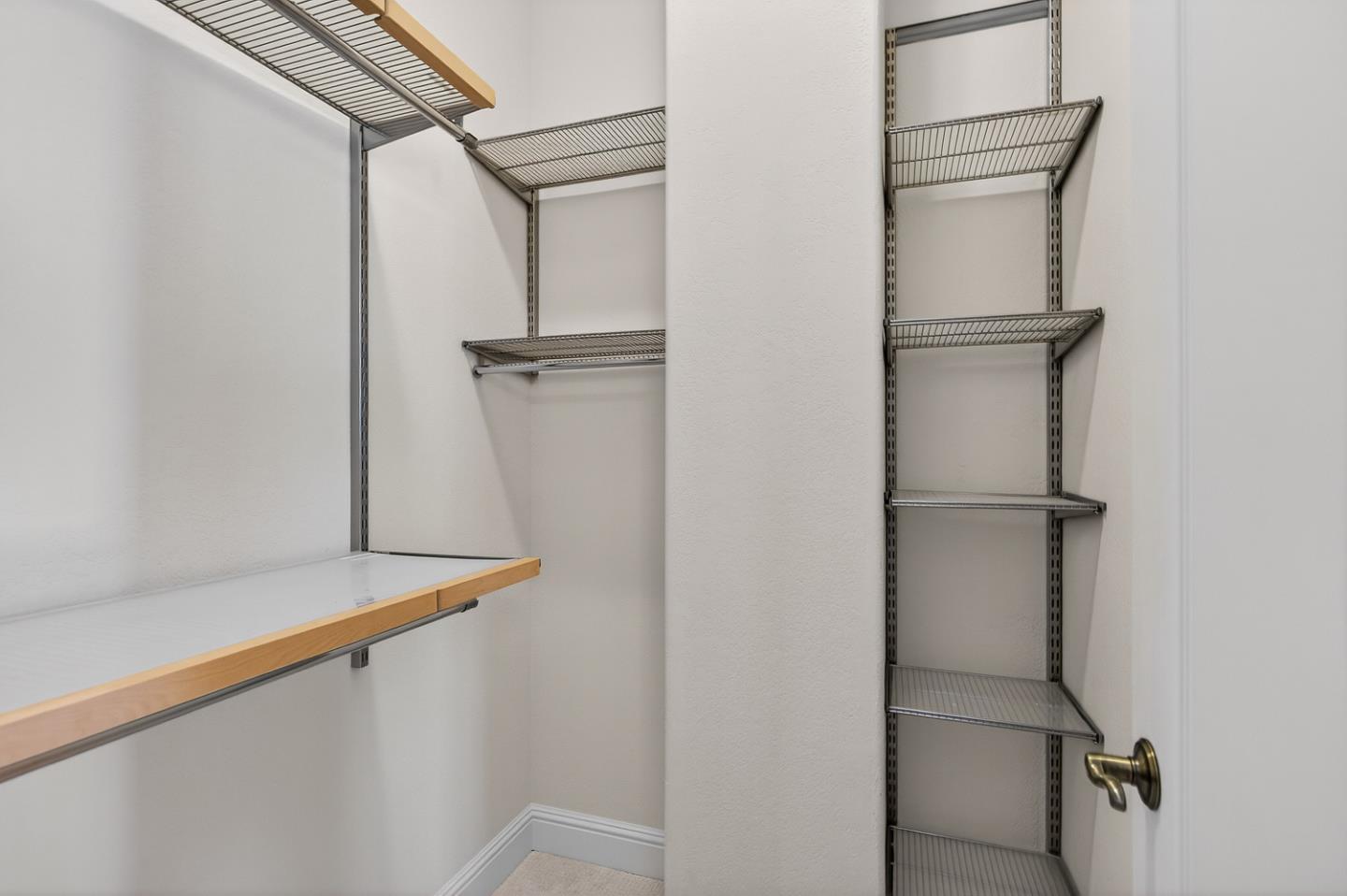 Detail Gallery Image 23 of 34 For 484 Gabilan St, Los Altos,  CA 94022 - 3 Beds | 2/1 Baths