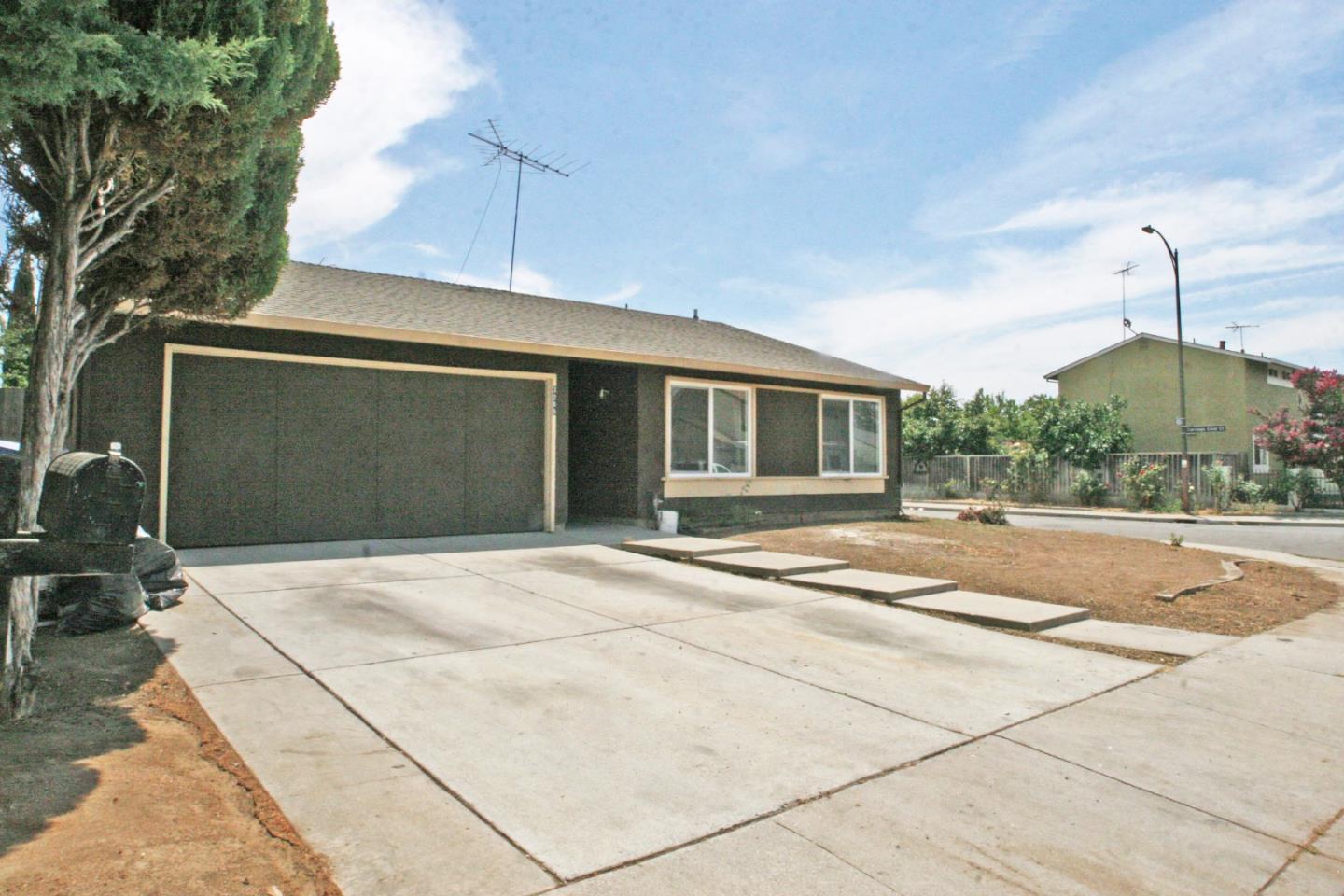 Front Image Thumbnail for ML82033756