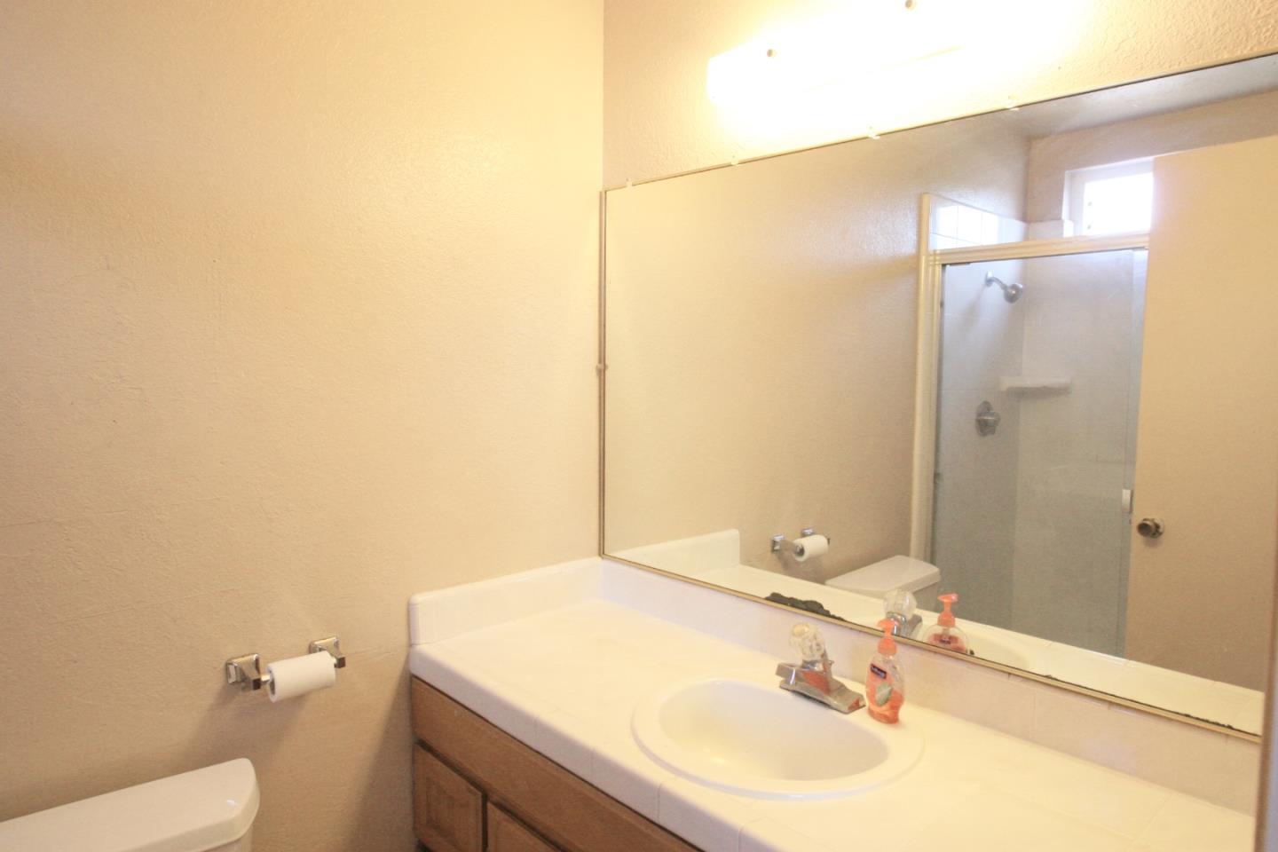 Detail Gallery Image 6 of 11 For 3289 Lantern Way, San Jose,  CA 95111 - 3 Beds | 2 Baths