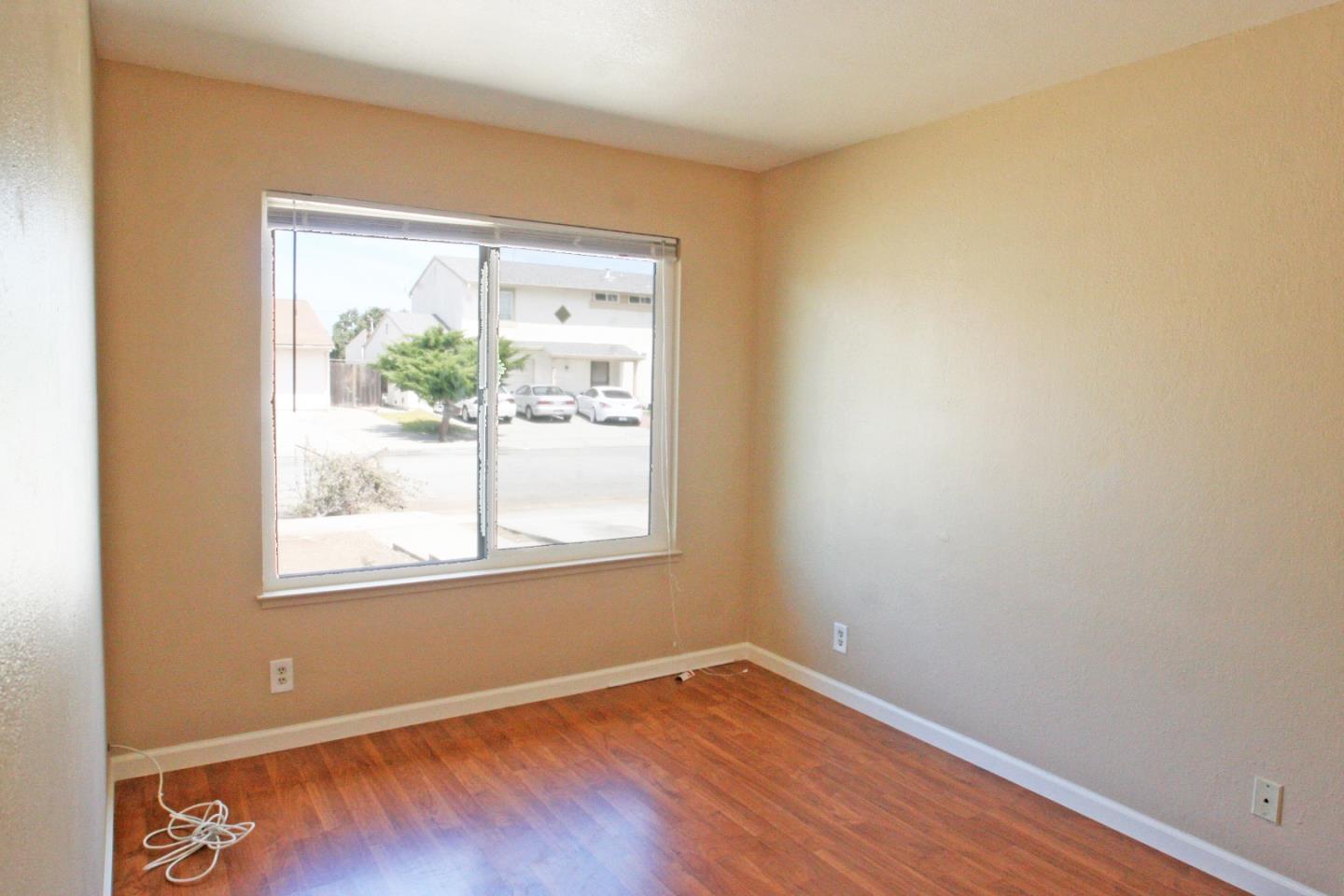 Detail Gallery Image 7 of 11 For 3289 Lantern Way, San Jose,  CA 95111 - 3 Beds | 2 Baths