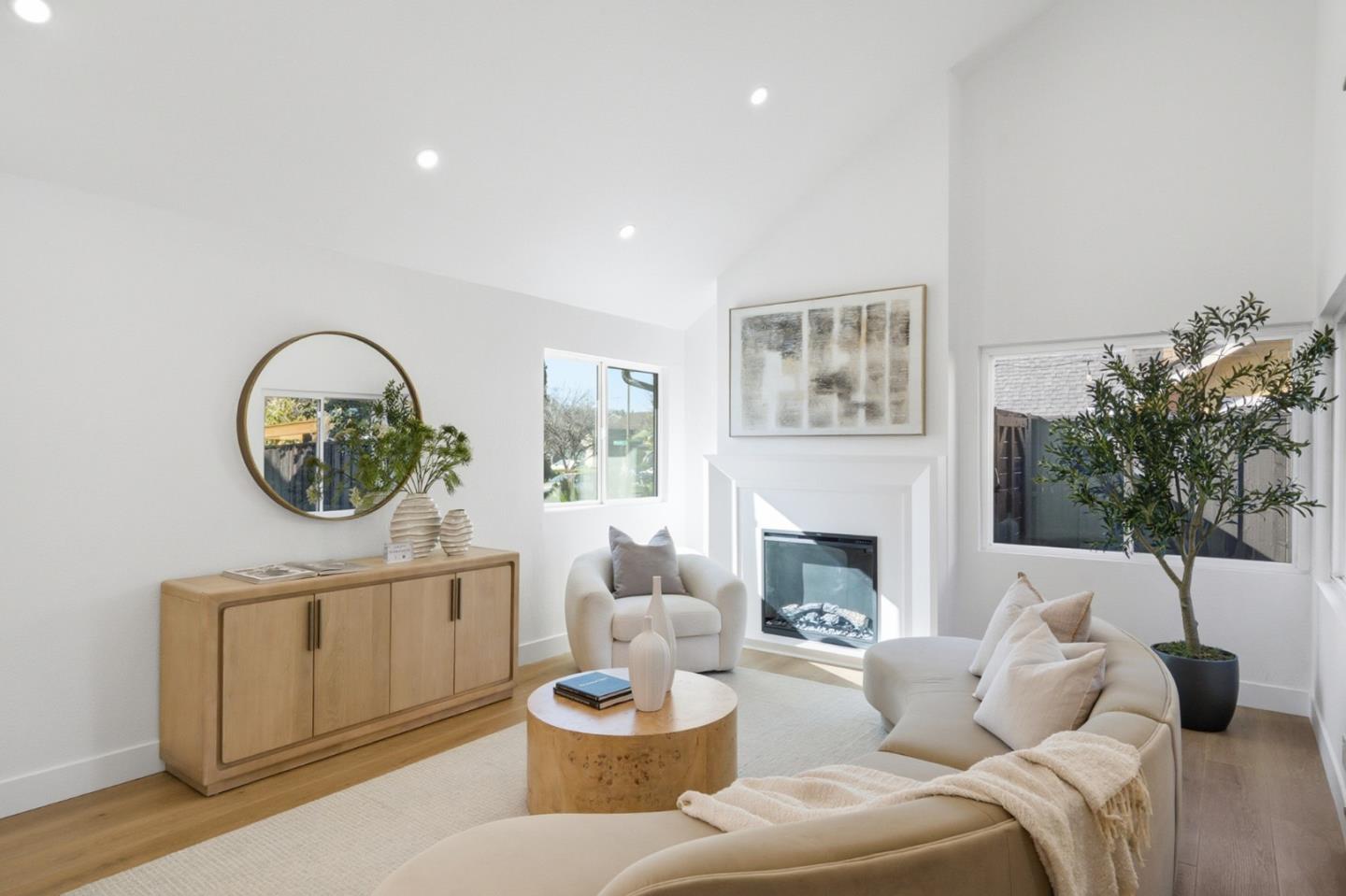 Detail Gallery Image 11 of 73 For 4234 Rosenbaum Ave, San Jose,  CA 95136 - 4 Beds | 2/1 Baths