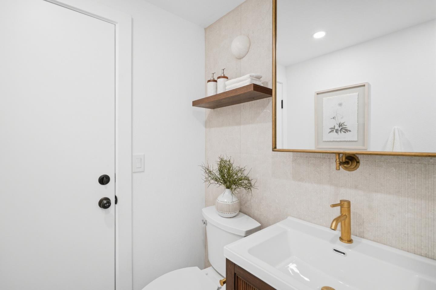 Detail Gallery Image 32 of 73 For 4234 Rosenbaum Ave, San Jose,  CA 95136 - 4 Beds | 2/1 Baths