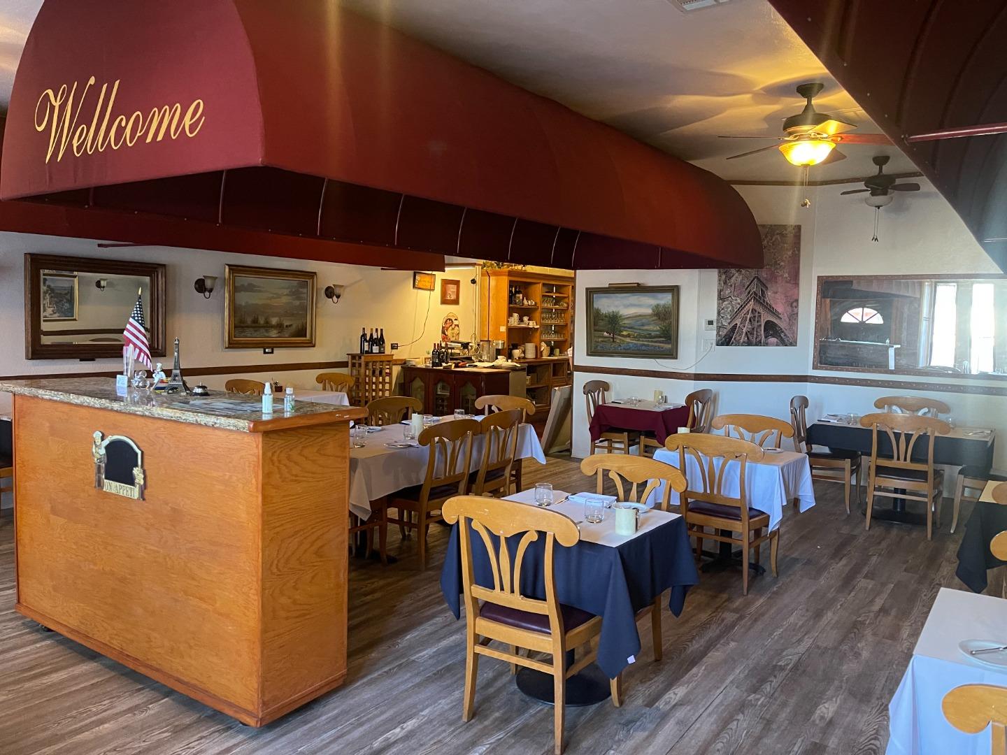 Detail Gallery Image 3 of 8 For 1405 W El Camino Real, Mountain View,  CA 94040 - – Beds | – Baths