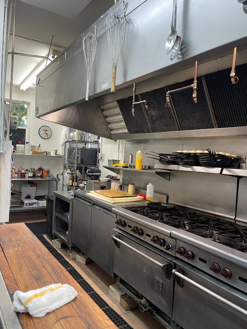 Detail Gallery Image 6 of 8 For 1405 W El Camino Real, Mountain View,  CA 94040 - – Beds | – Baths