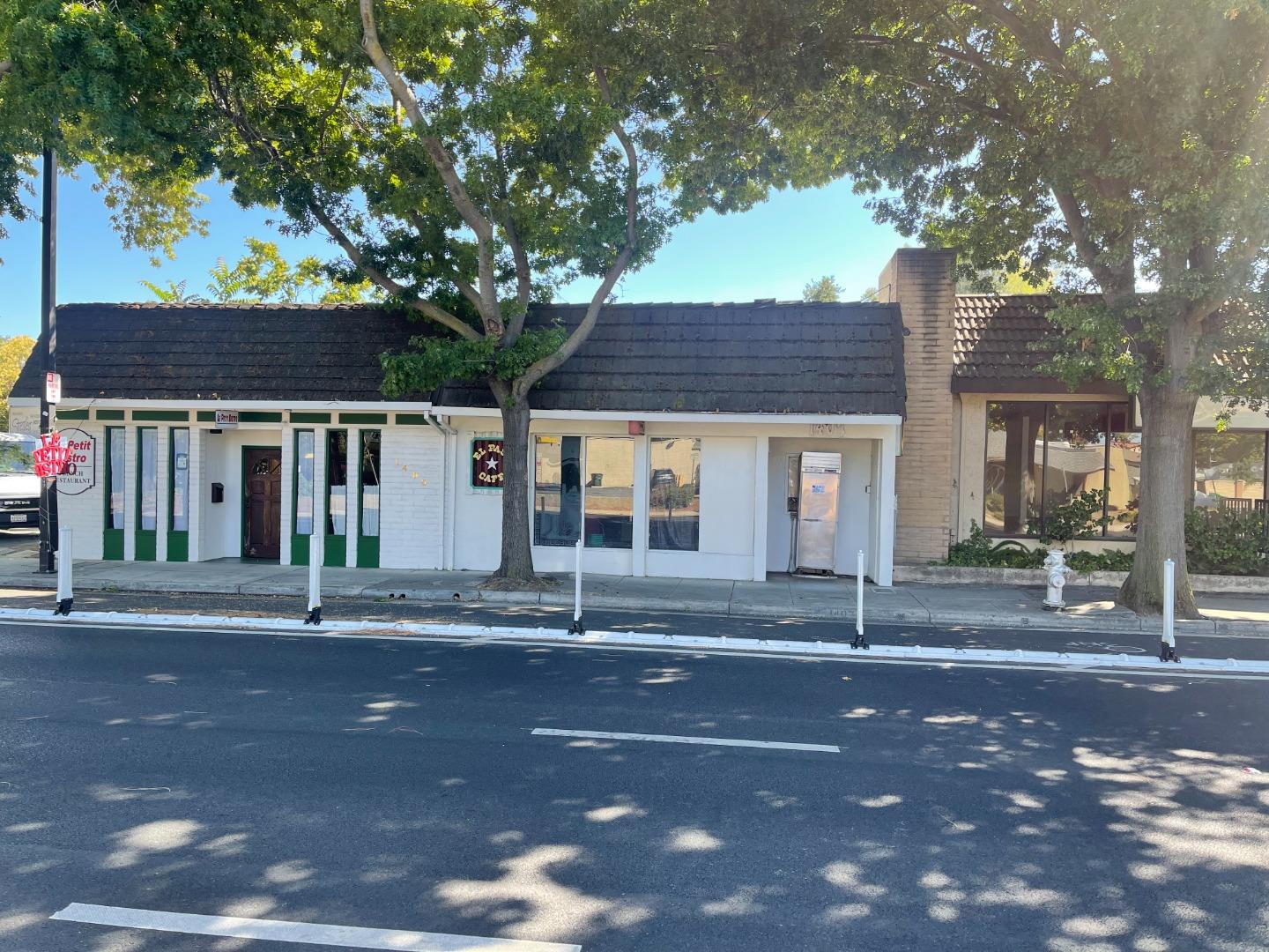 Detail Gallery Image 2 of 2 For 1407 W El Camino Real, Mountain View,  CA 94040 - – Beds | – Baths