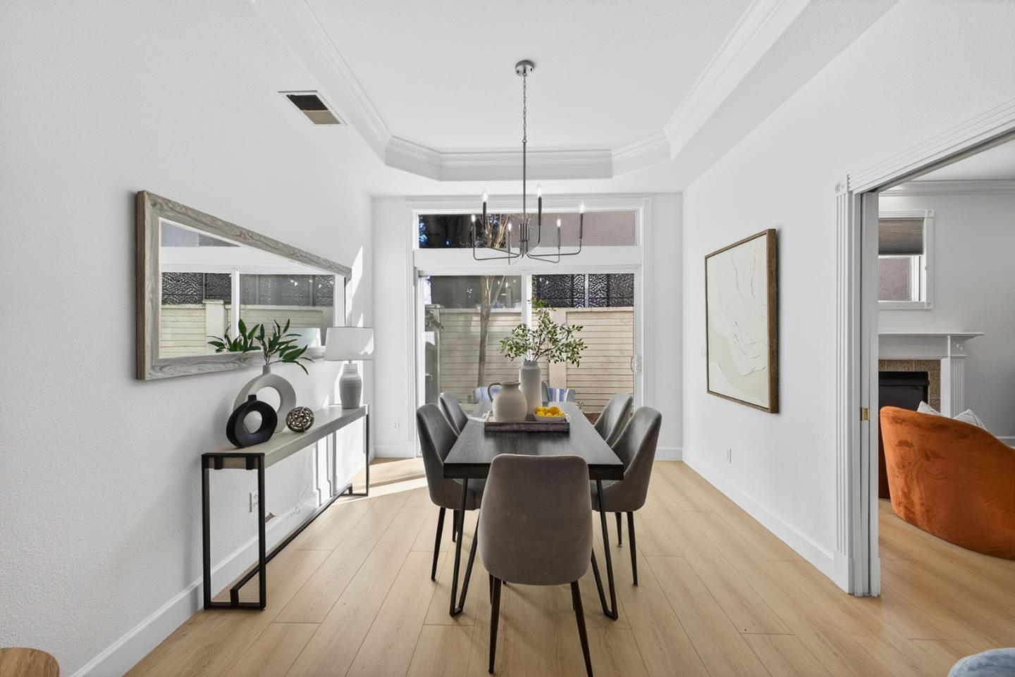 Detail Gallery Image 10 of 43 For 1802 Henning Pl, Santa Clara,  CA 95050 - 3 Beds | 2/1 Baths