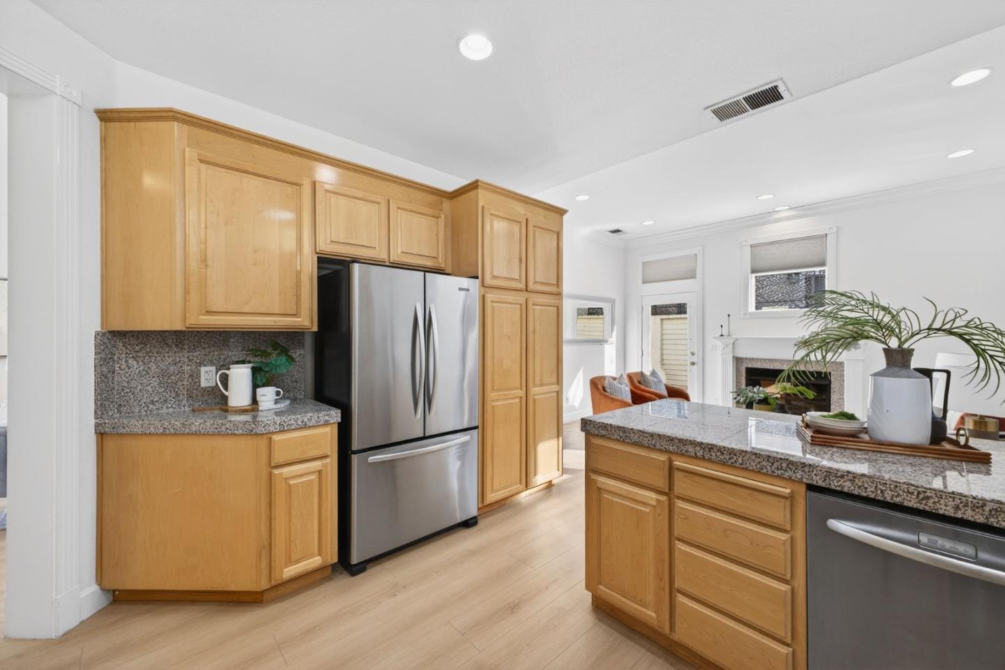 Detail Gallery Image 18 of 43 For 1802 Henning Pl, Santa Clara,  CA 95050 - 3 Beds | 2/1 Baths