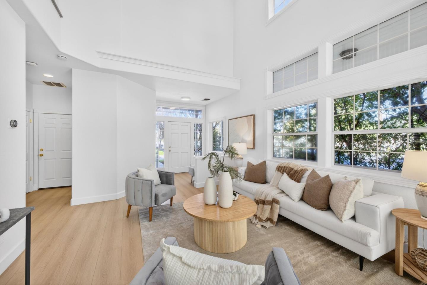 Detail Gallery Image 8 of 43 For 1802 Henning Pl, Santa Clara,  CA 95050 - 3 Beds | 2/1 Baths