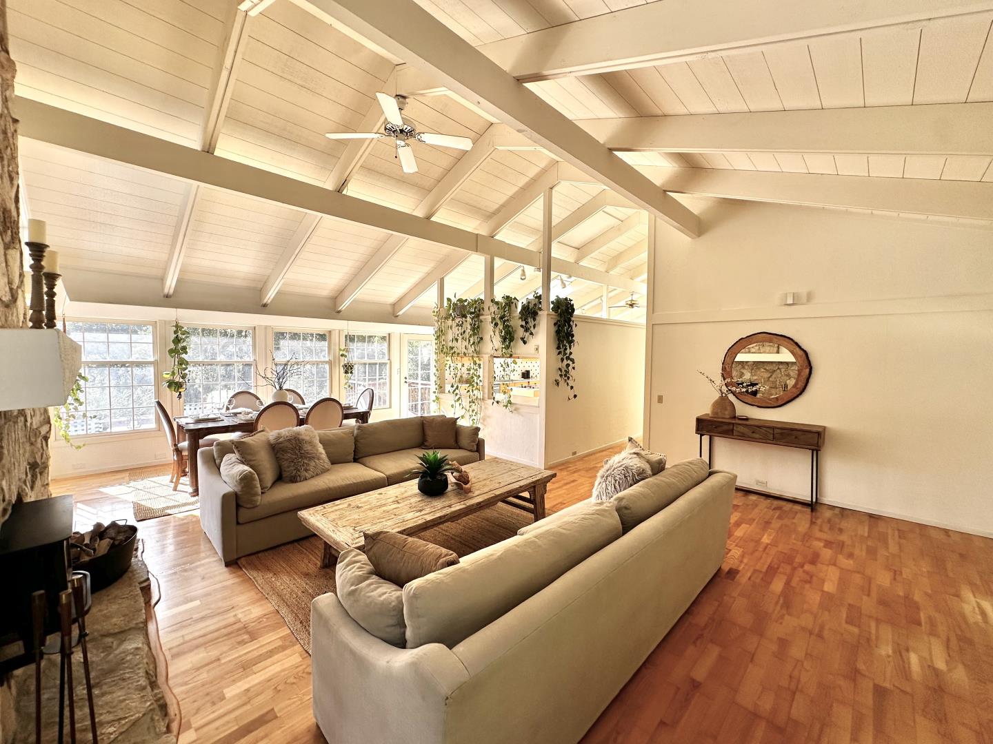 Detail Gallery Image 3 of 17 For 13531 Old Oak Way, Saratoga,  CA 95070 - 3 Beds | 3 Baths