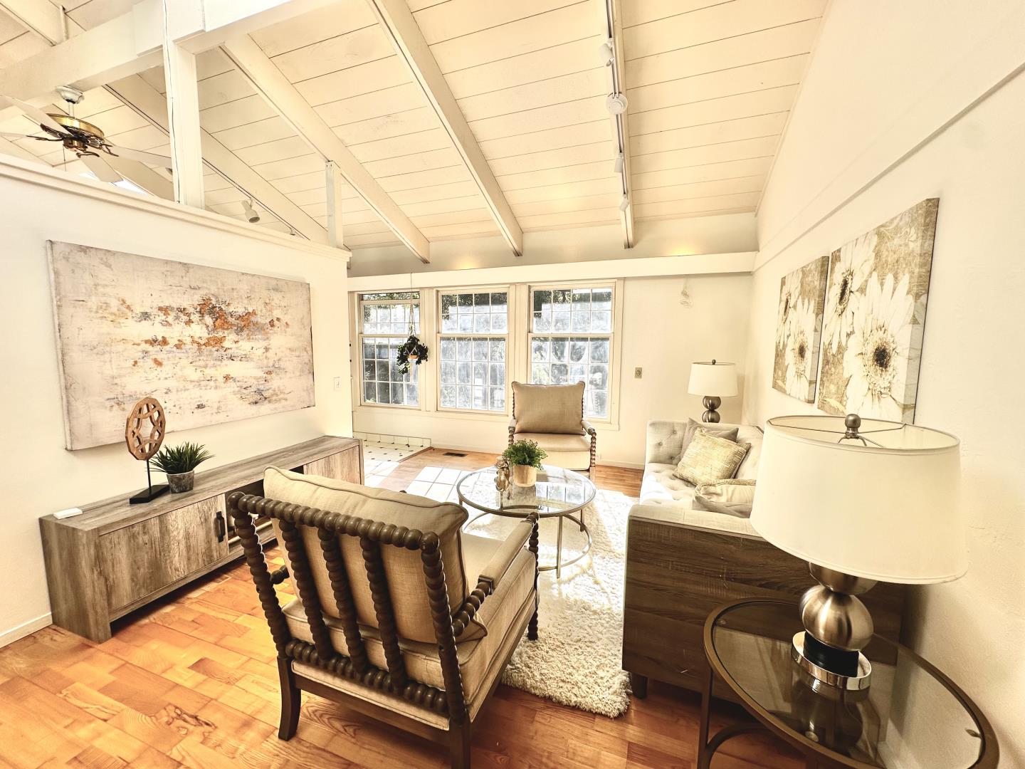 Detail Gallery Image 7 of 17 For 13531 Old Oak Way, Saratoga,  CA 95070 - 3 Beds | 3 Baths