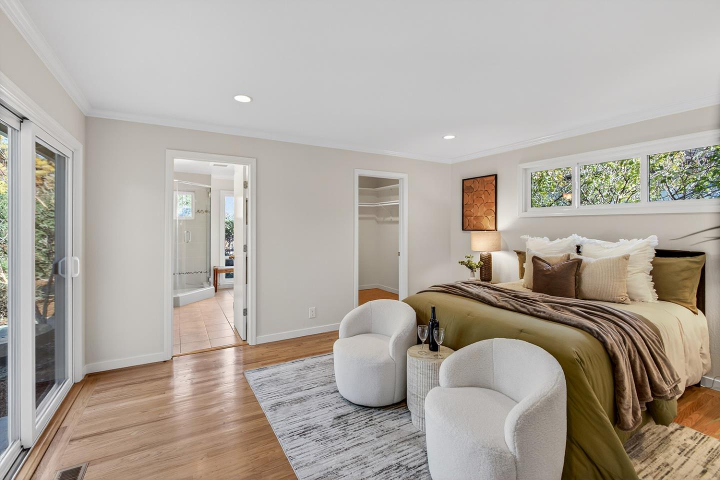 Detail Gallery Image 14 of 25 For 1010 Gest Dr, Mountain View,  CA 94040 - 3 Beds | 2 Baths