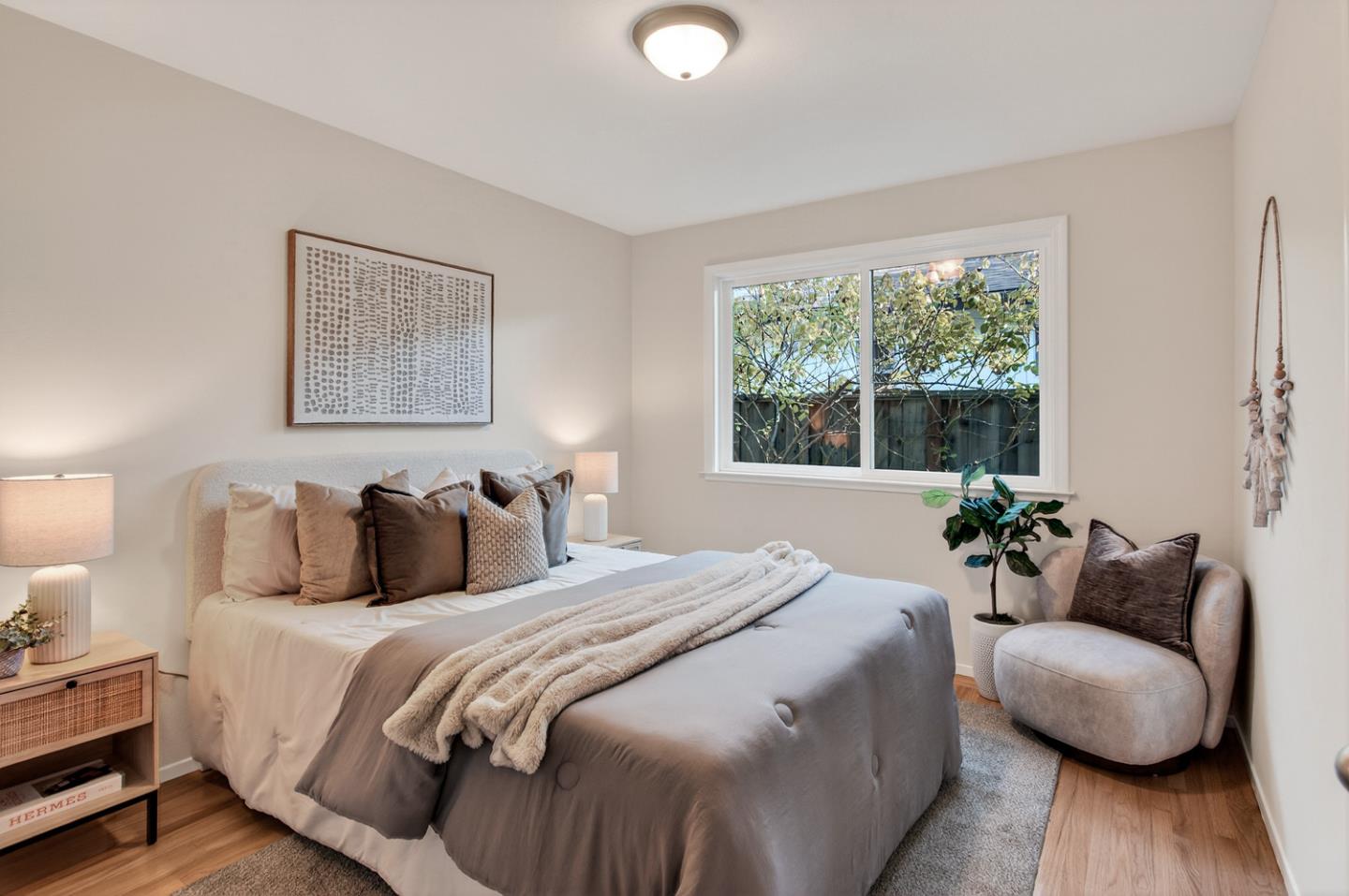 Detail Gallery Image 21 of 25 For 1010 Gest Dr, Mountain View,  CA 94040 - 3 Beds | 2 Baths