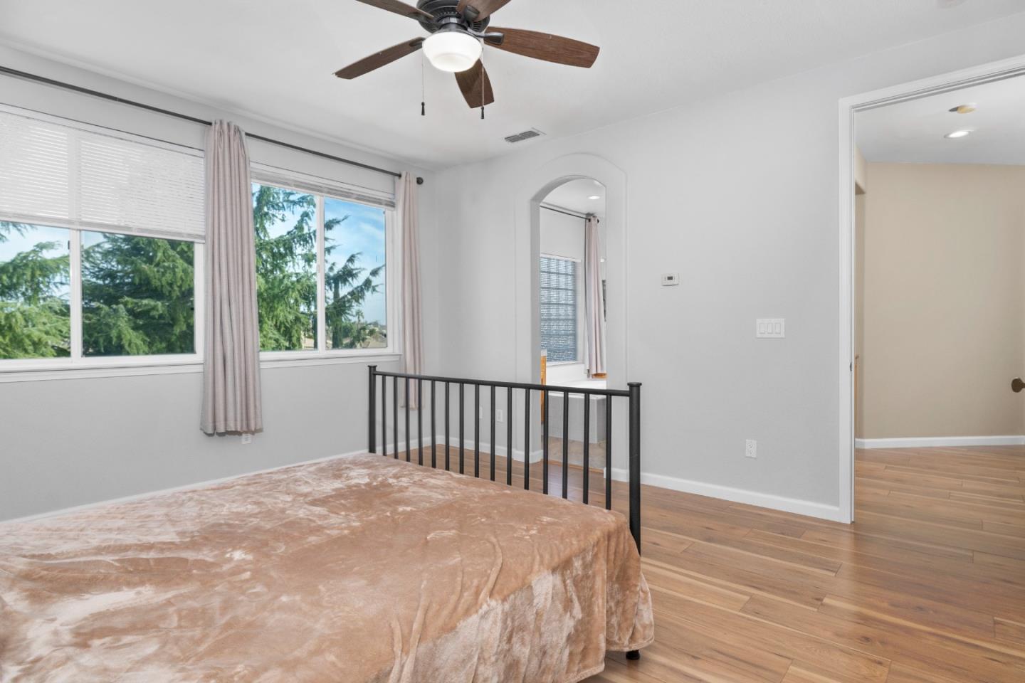 Detail Gallery Image 17 of 19 For 2415 Crystal Way, Antioch,  CA 94531 - 4 Beds | 2/1 Baths