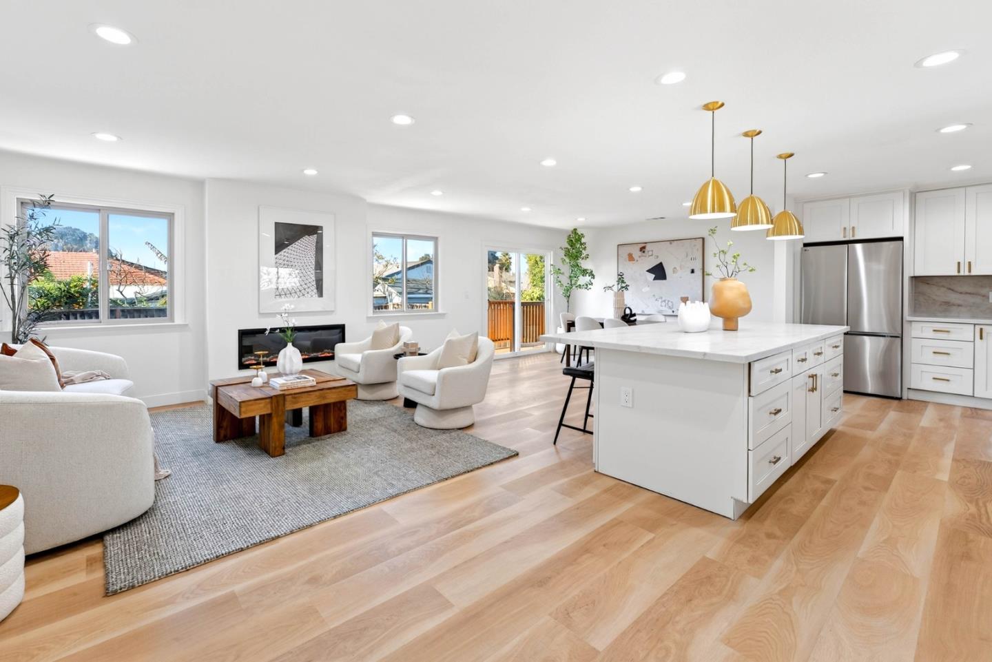 Detail Gallery Image 4 of 39 For 2739 Mclaughlin Ave, San Jose,  CA 95121 - 4 Beds | 3 Baths