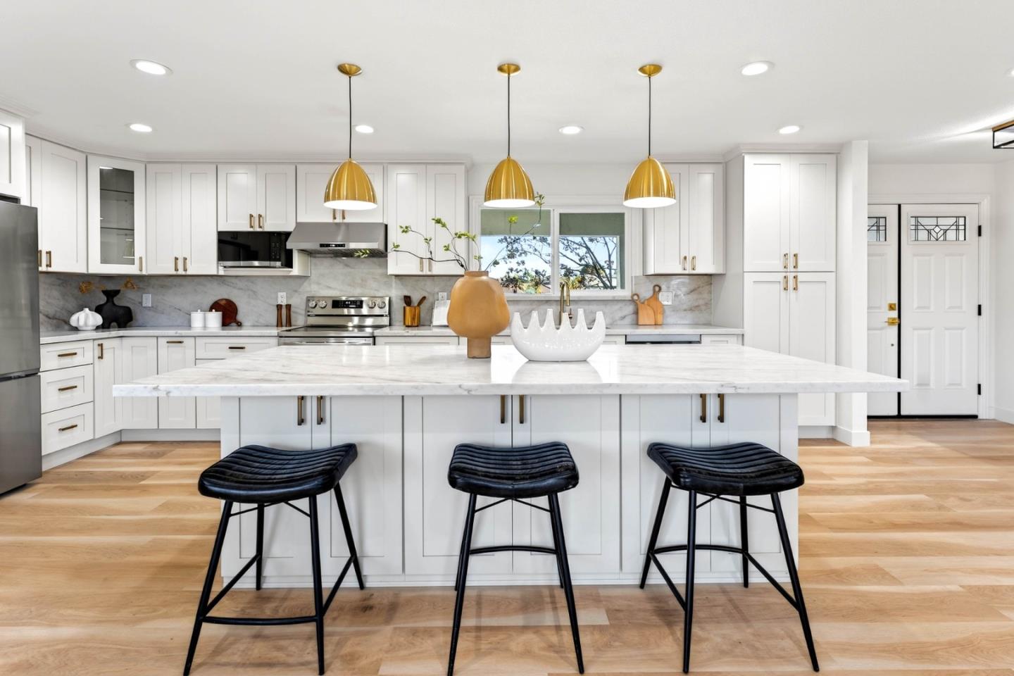 Detail Gallery Image 7 of 39 For 2739 Mclaughlin Ave, San Jose,  CA 95121 - 4 Beds | 3 Baths