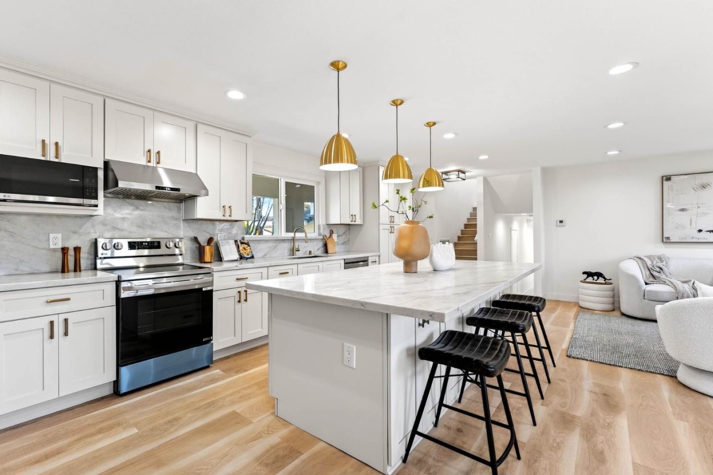 Detail Gallery Image 8 of 39 For 2739 Mclaughlin Ave, San Jose,  CA 95121 - 4 Beds | 3 Baths