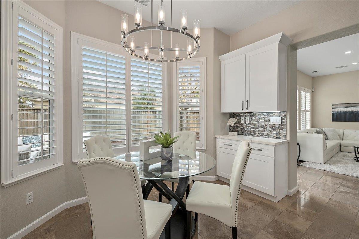 Detail Gallery Image 11 of 41 For 191 Tarragon Ave, Morgan Hill,  CA 95037 - 5 Beds | 3/1 Baths