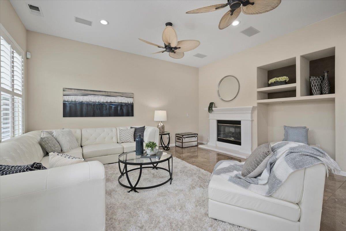 Detail Gallery Image 19 of 41 For 191 Tarragon Ave, Morgan Hill,  CA 95037 - 5 Beds | 3/1 Baths